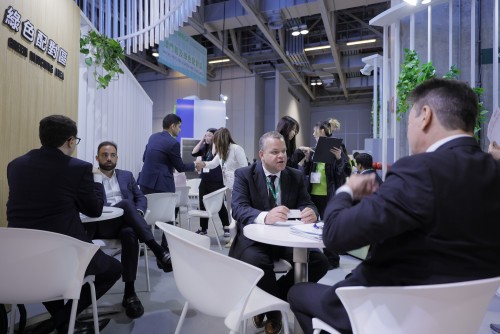 As bolsas de contactos verdes no âmbito do MIECF apoiam as empresas na articulação eficiente com os mercados ultramarinos